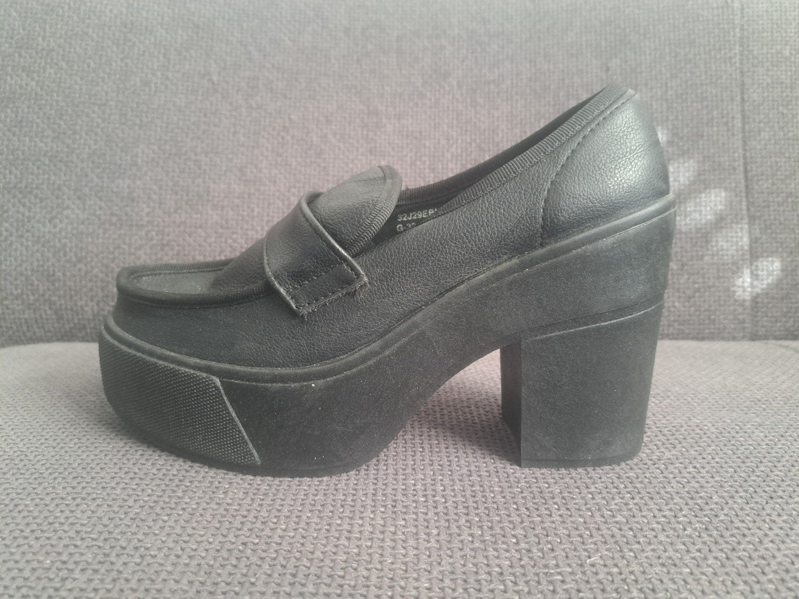 plateau instappers zwart mt 39, Nieuw, Ophalen of Verzenden, Instappers, Zwart