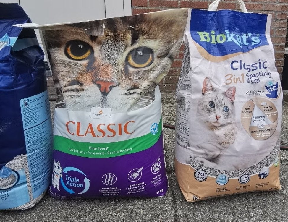 Kattenbakvulling: Catsan, biokat, classic en kattenbak XL, Dieren en Toebehoren, Ophalen, Nieuw, Gesloten