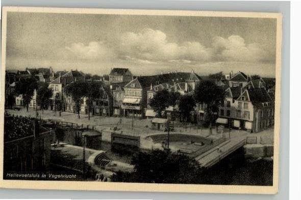 Hellevoetsluis in Vogelvlucht uitg J vd ham, Verzamelen, Verzenden, 1920 tot 1940, Gelopen, Zuid-Holland