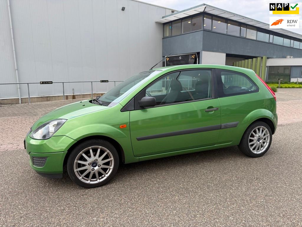 Ford Fiesta 1.3-8V Champion, Auto's, 1299 cc, 4 cilinders, Startonderbreker, Origineel Nederlands