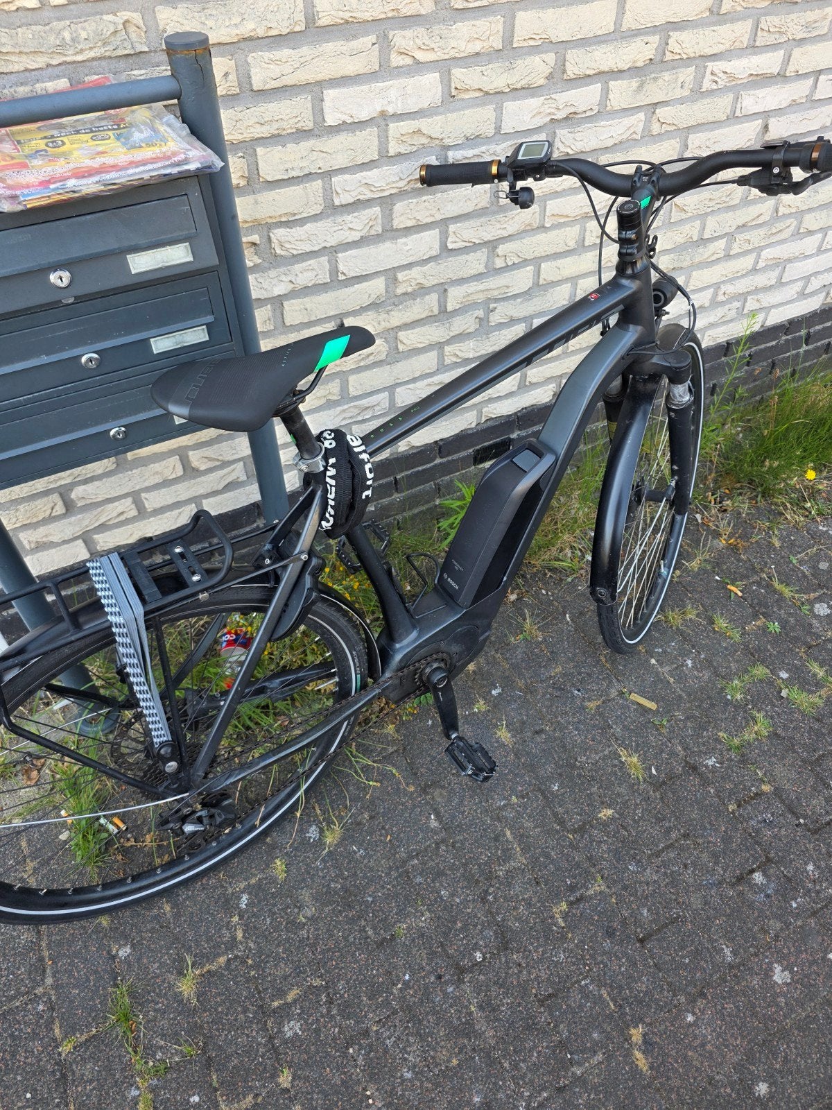Cube Cross Pro E-bike - 83 km bereik, lichte defecten, Fietsen en Brommers, Elektrische fietsen, Gebruikt, Ophalen of Verzenden