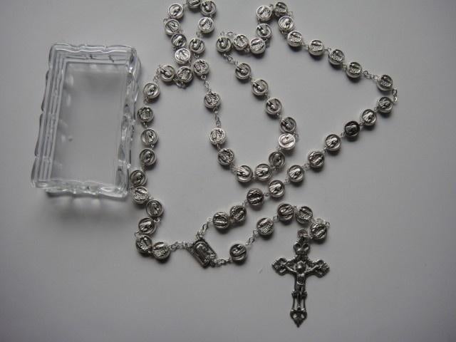 Zware metalen rozenkrans met allemaal medailles uit Lourdes, Verzamelen, Religie, Verzenden, Zo goed als nieuw, Overige typen