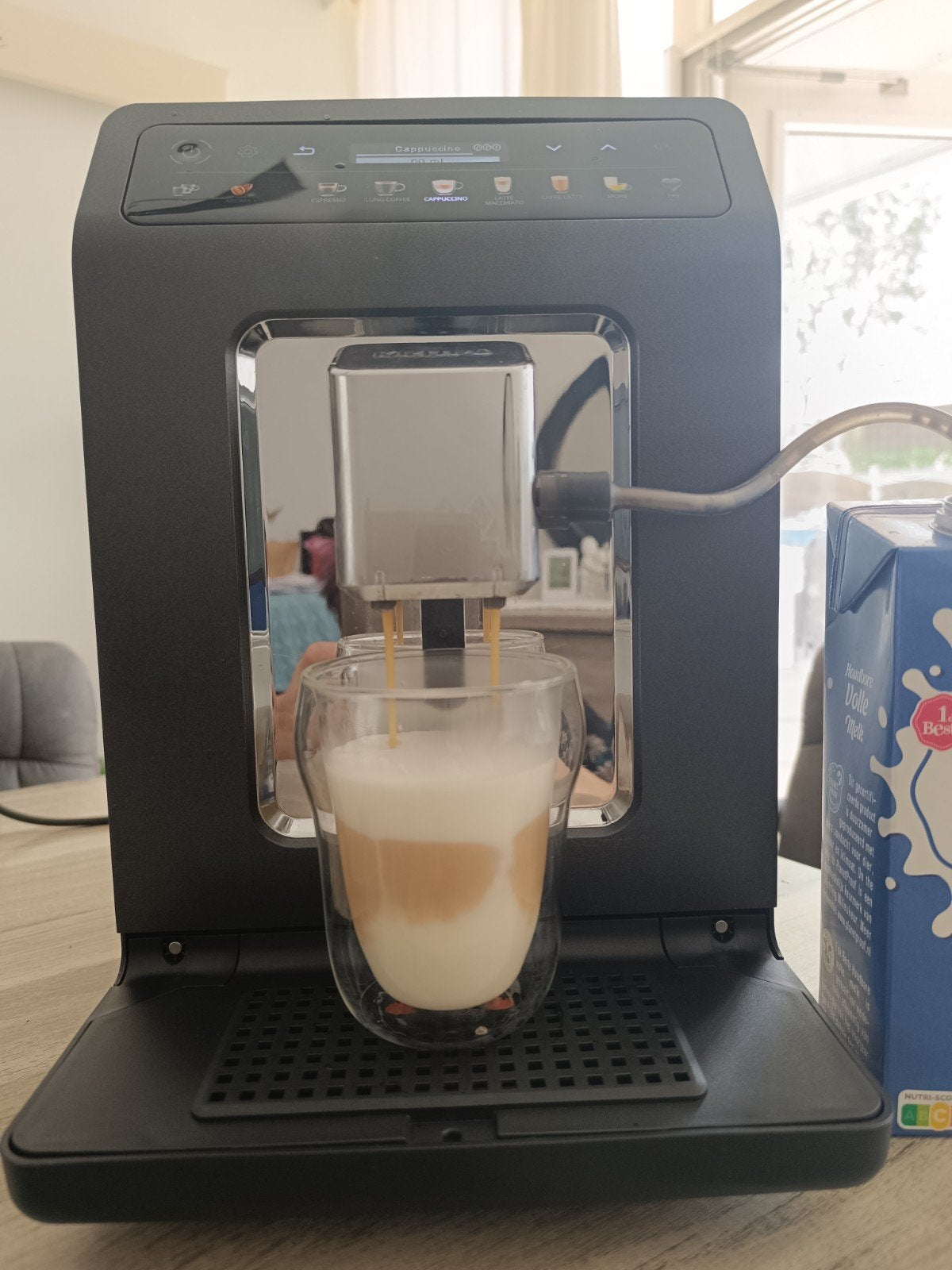 Nette koffiemachine Krups EA895, Gebruikt, Koffiemachine, 4 tot 10 kopjes, Afneembaar waterreservoir