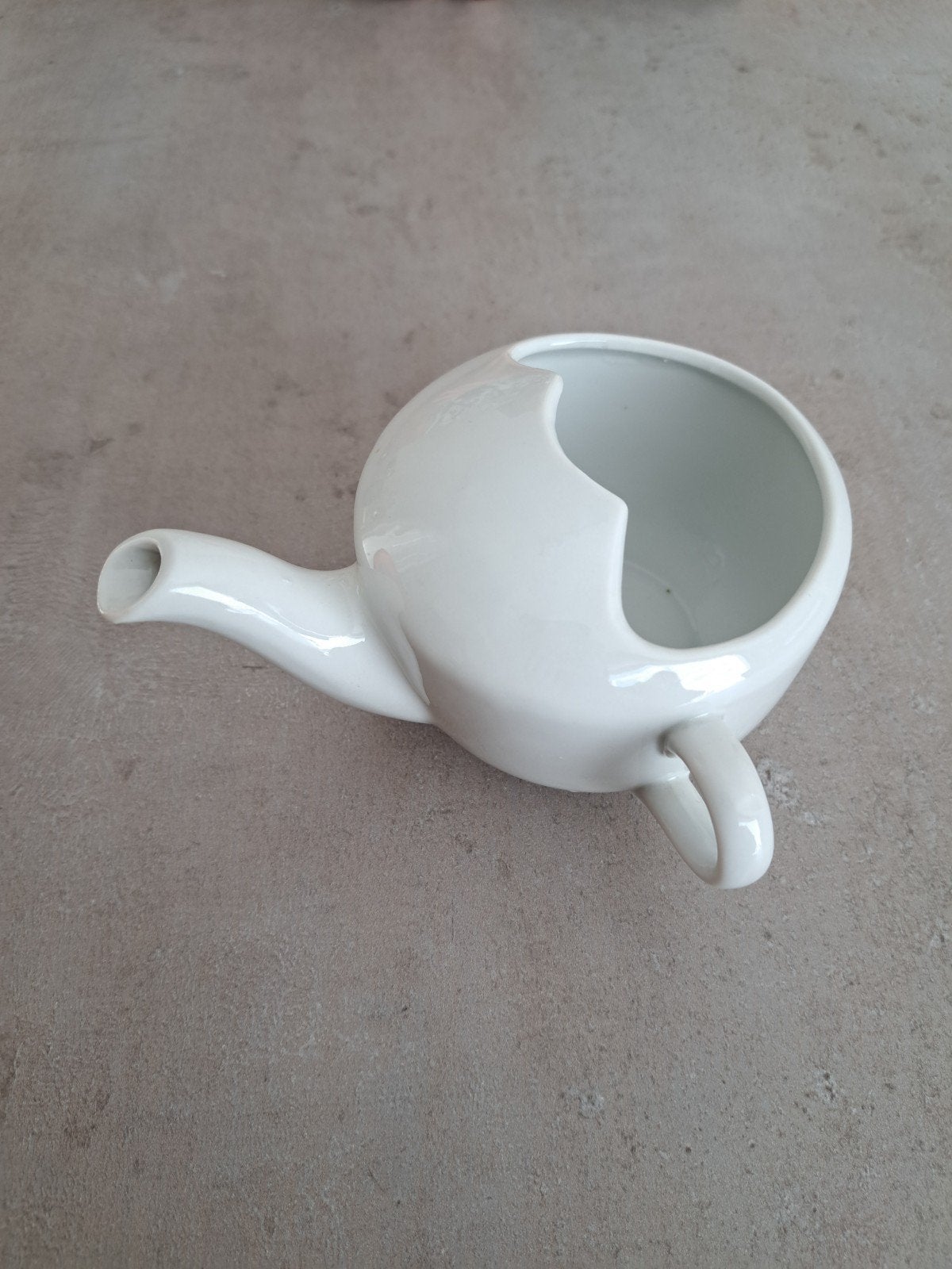 Witte tuitbeker, Ophalen