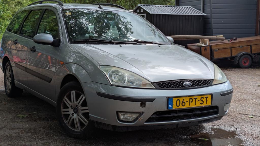Ford Focus 1.6I 74KW 2004 Grijs, Auto's, 1596 cc, 15 km/l, Zwart, 4 cilinders