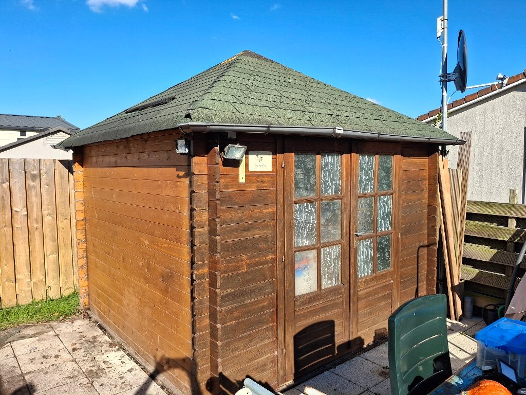 Gratis tuinhuis blokhut, Tuin en Terras, Ophalen, 250 tot 500 cm, Blokhut, 2 ramen