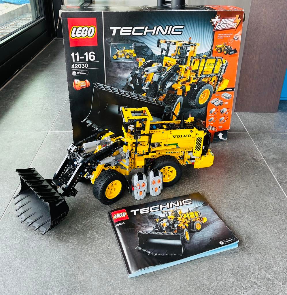 Lego Technic 42030, Ophalen of Verzenden, Zo goed als nieuw