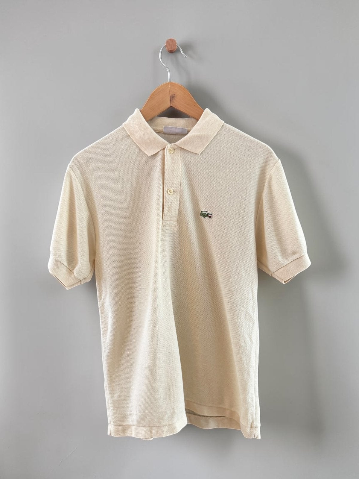 Lacoste lichtgeel botergeel vintage polo shirt maat 40 38, Maat 38/40 (M), Geel, Ophalen of Verzenden, Zo goed als nieuw