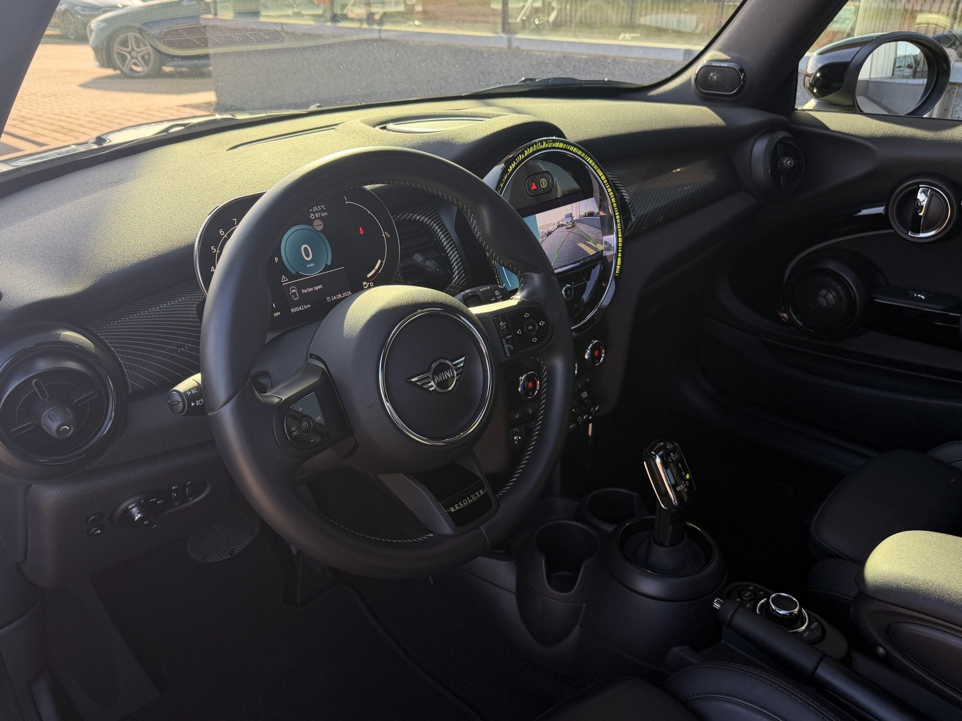 MINI 3-deurs 1.5 Cooper Resolute Edition | Pano | Harman / K, Auto's, Mini, 136 pk, Gebruikt, 4 stoelen, Automatische klimaatregeling