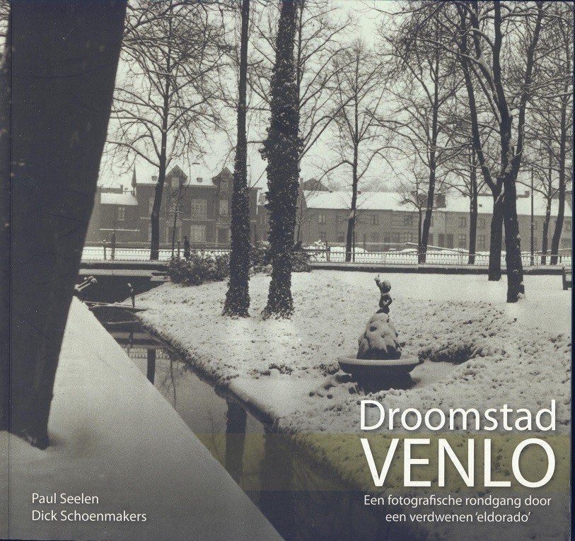 Droomstad Venlo; fotografische rondgang; 2010, Ophalen of Verzenden, Gelezen