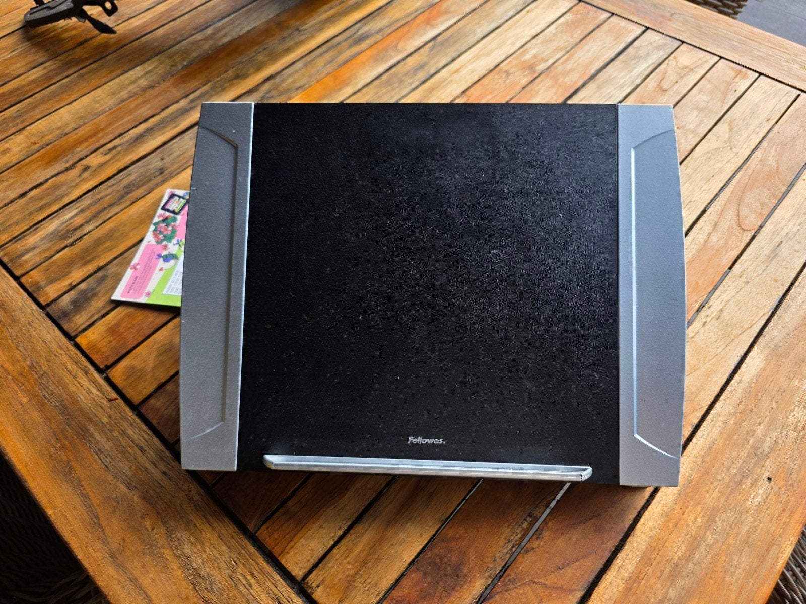 Fellowes Laptop Standaard - Ergonomisch en Verstelbaar, Ophalen, Zo goed als nieuw, Fellowes, In hoogte verstelbaar