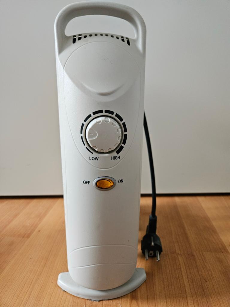 Compacte elektrische radiatorkachel 600W - 38x30cm, Doe-het-zelf en Verbouw, Verwarming en Radiatoren, Ophalen, 30 tot 80 cm, Radiator
