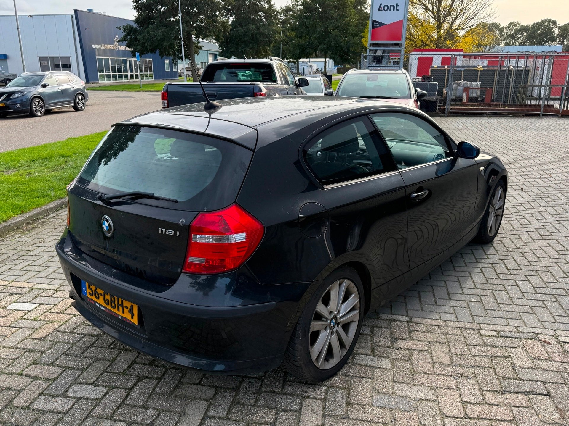 BMW 1-serie 118i Business Line | Loop of sloop, Auto's, 1-Serie, Achterwielaandrijving, 4 stoelen, Zwart