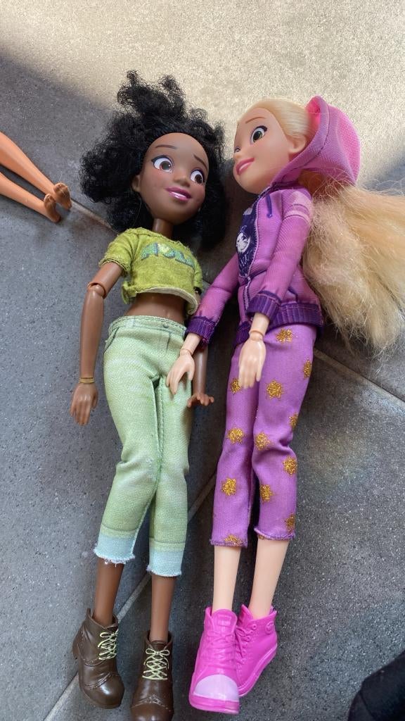 Tiana and Rapunzel comfy poppen, Ophalen, Babypop