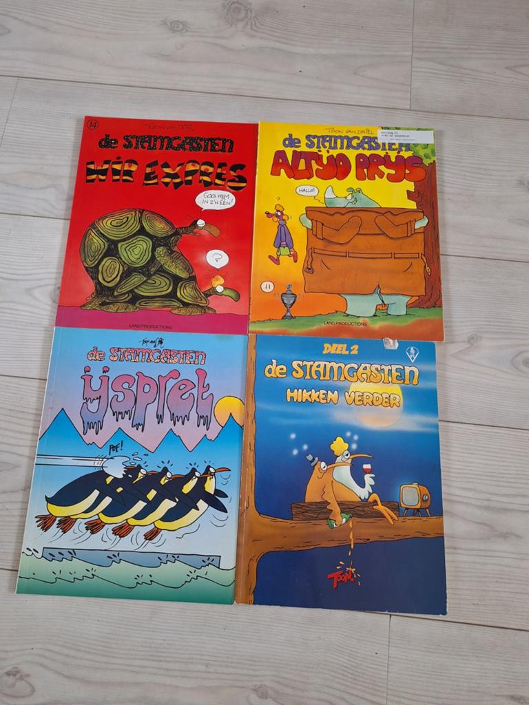 4 stripboeken De Stamgasten van Toon van Driel, Meerdere stripboeken, Ophalen of Verzenden, Gelezen