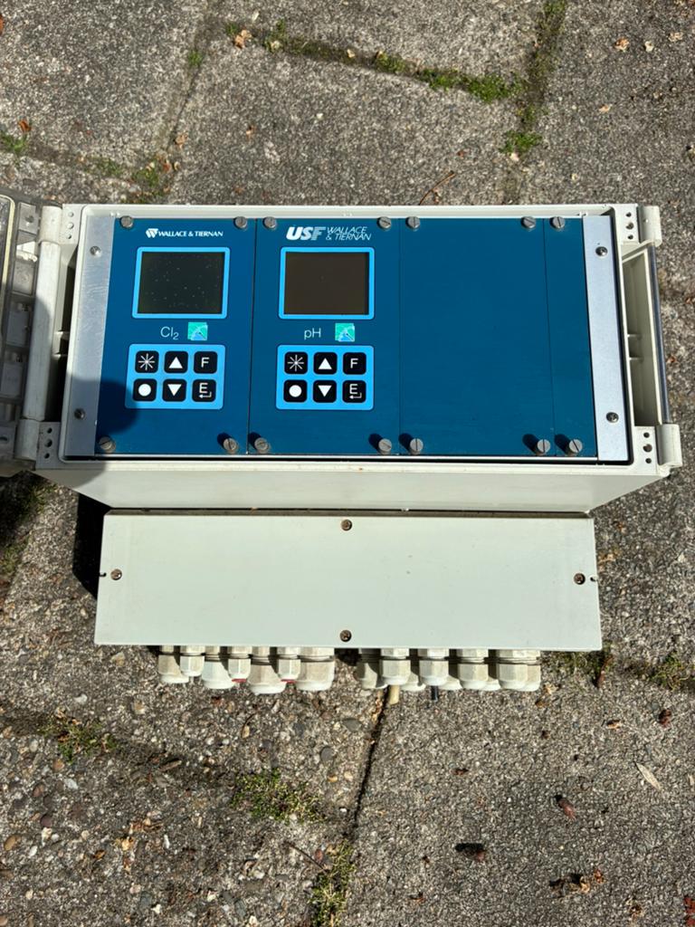 Automatische chloor en Ph regelkast., Ophalen of Verzenden, Zo goed als nieuw, Reinigingsmiddel