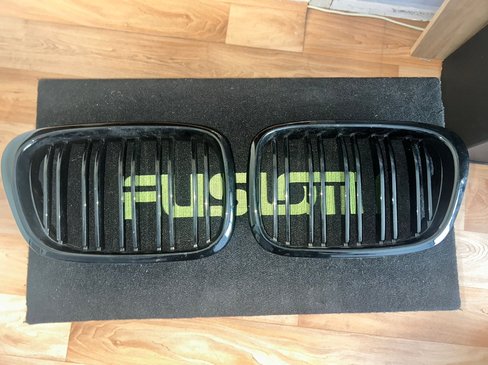 BMW E39 Glanszwarte F10-Style Nieren Grill Set, Auto-onderdelen, Ophalen of Verzenden, Voor, BMW, Bumper