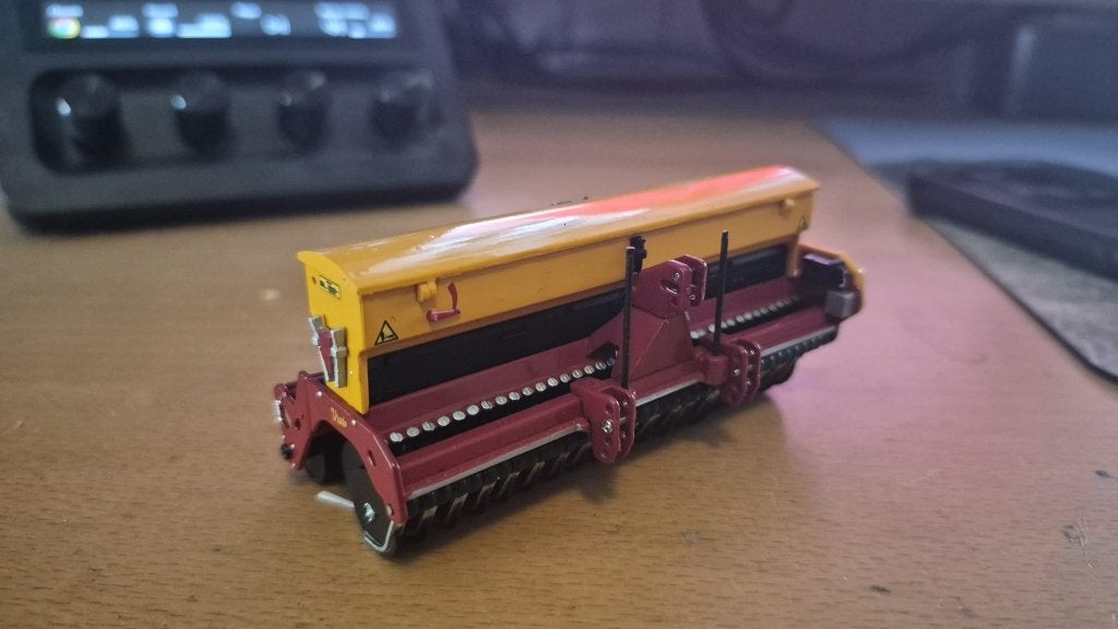 Vredo doorzaaier 1:32, Ophalen of Verzenden, Zo goed als nieuw, Tractor of Landbouw, Overige merken