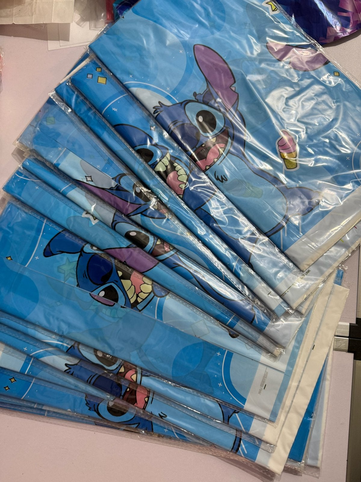 Stitch plastic folie XL tafelkleed, Ophalen of Verzenden, Nieuw, Versiering, Verjaardag