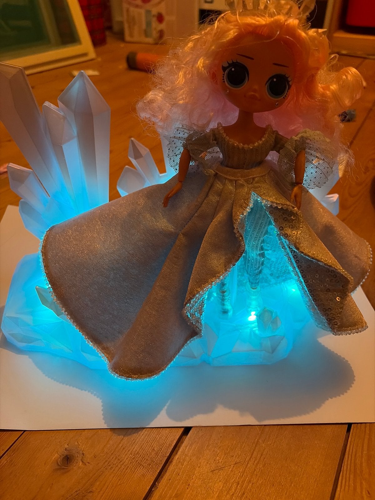 L.O.L. Surprise! OMG pop met lichtgevende kristallen, Ophalen of Verzenden, Zo goed als nieuw, Overige typen