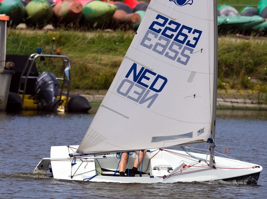 Splash zeilboot met wegtrailer en haventrailer, Watersport en Boten, Ophalen, Gebruikt, Splash, Polyester