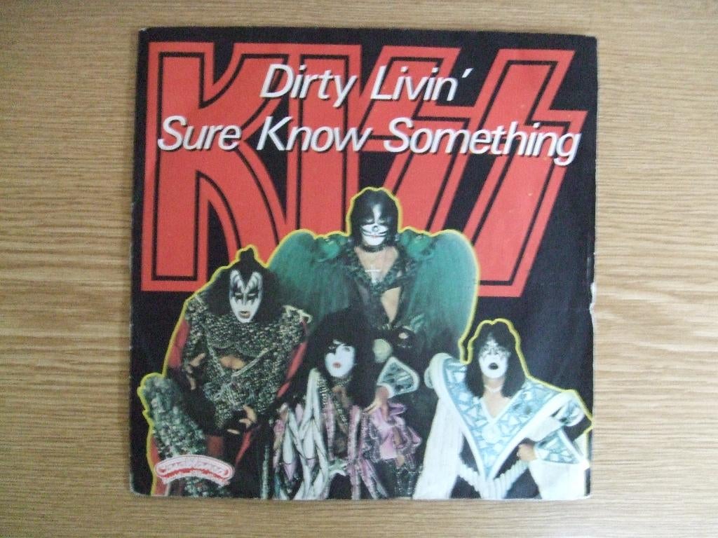 KISS      DIRTY LIVIN' / SURE KNOW SOMETHING, Cd's en Dvd's, Vinyl Singles, 7 inch, Single, Ophalen of Verzenden, Rock en Metal