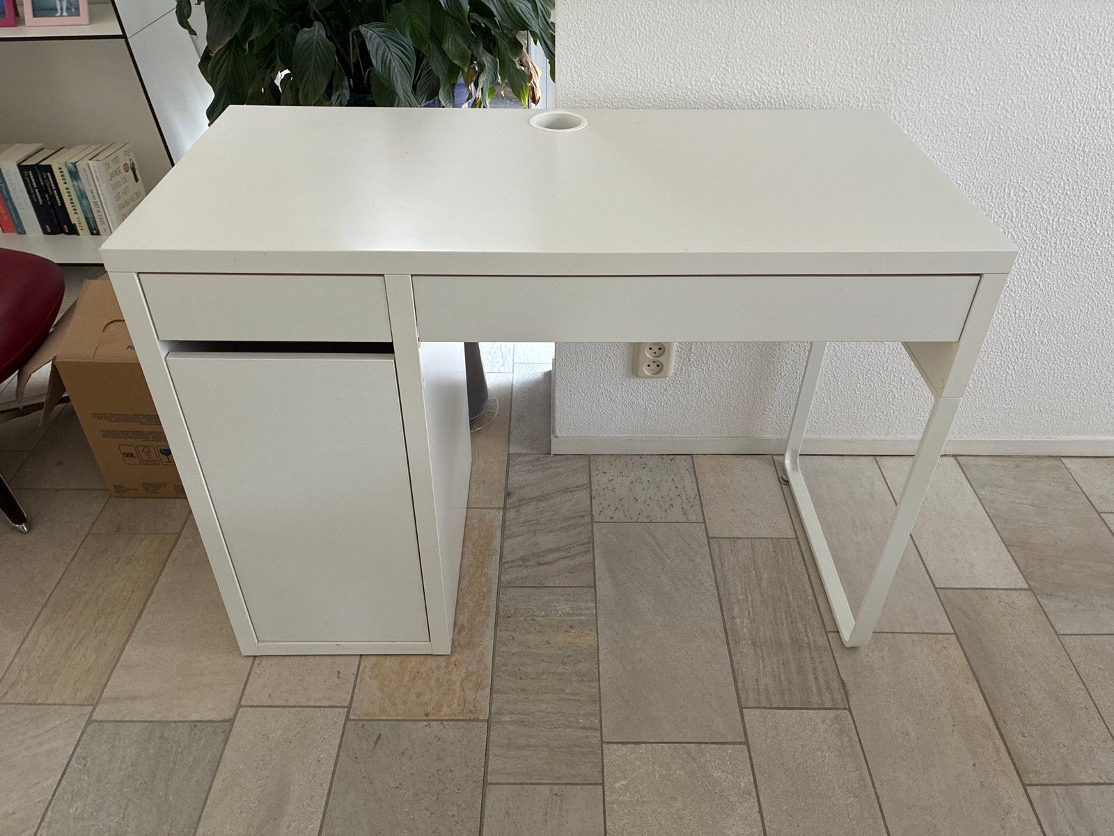 IKEA Micke bureau wit 105x50cm met lades en kastje, Ophalen, Gebruikt, Met lades, Spaanplaat of MDF