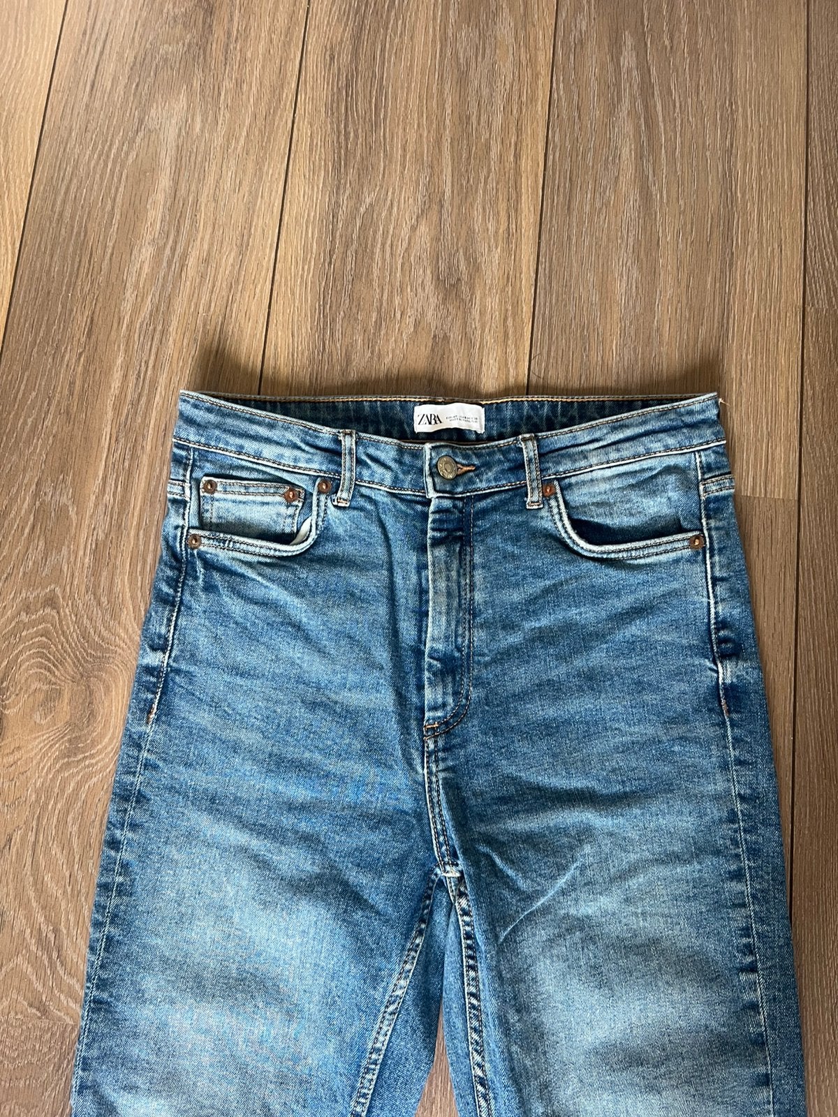 ZARA - jeans met gaten maat 38/40, Kleding | Heren, Ophalen of Verzenden, Zo goed als nieuw, Blauw, W32 (confectie 46) of kleiner