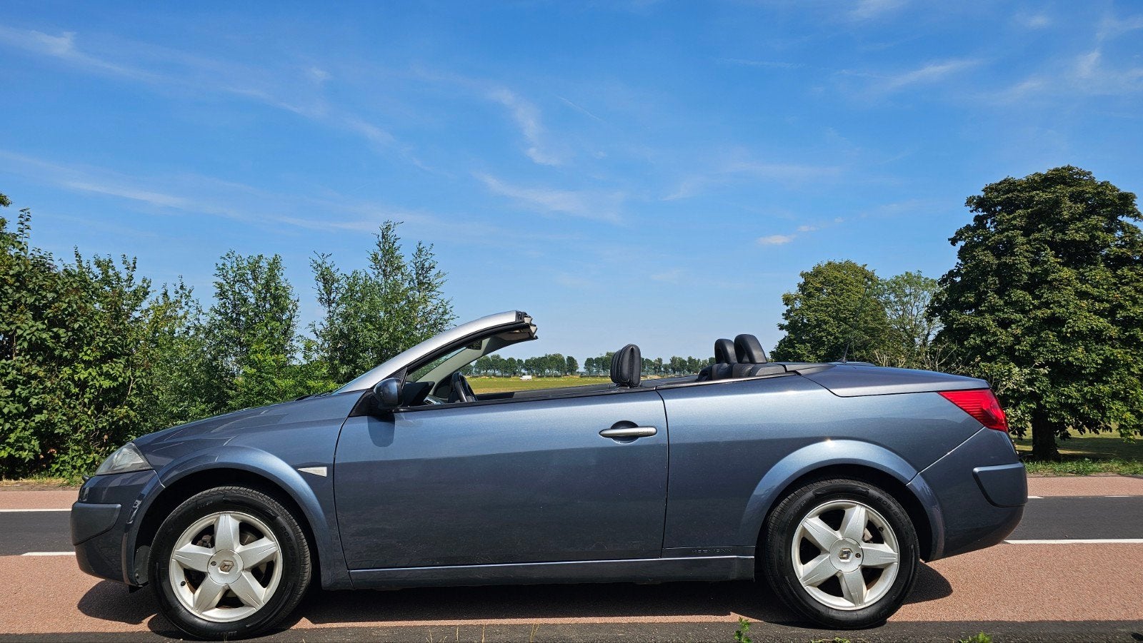 Renault Mégane 1.6 16V 82KW Cabrio E4 2007 Blauw, Auto's, Voorwielaandrijving, 4 cilinders, Cabriolet, 1200 kg
