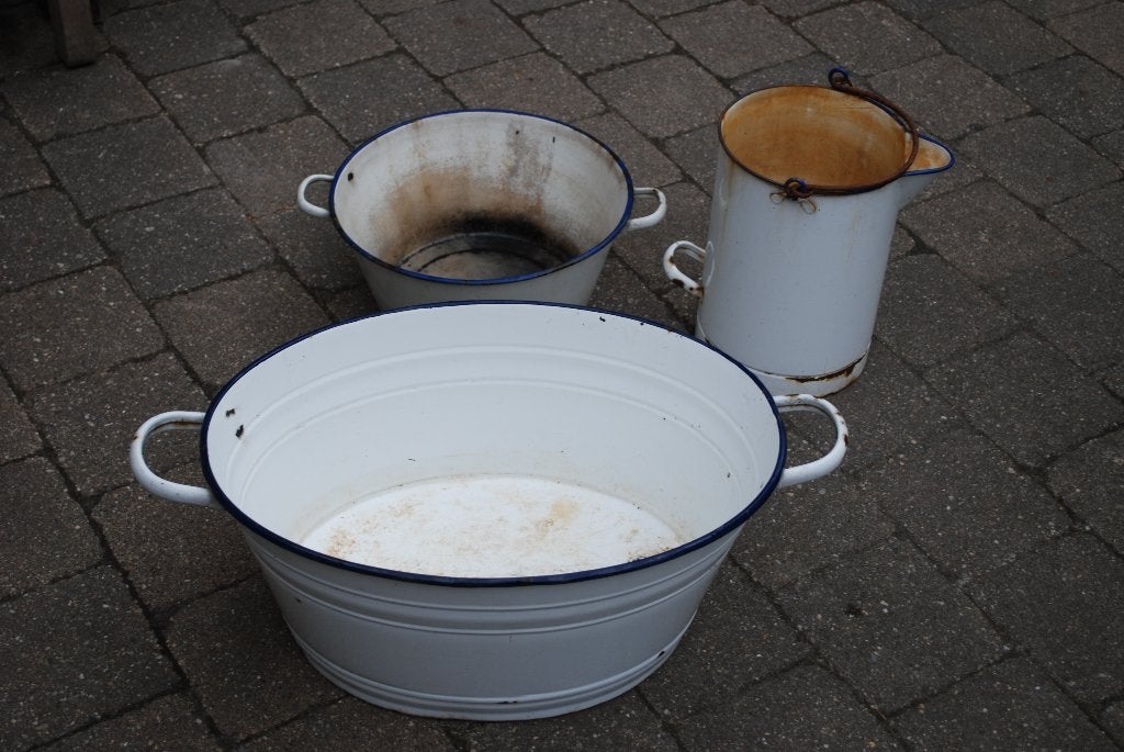 Witte emaille teil (2) en schenkemmer, Antiek en Kunst, Ophalen