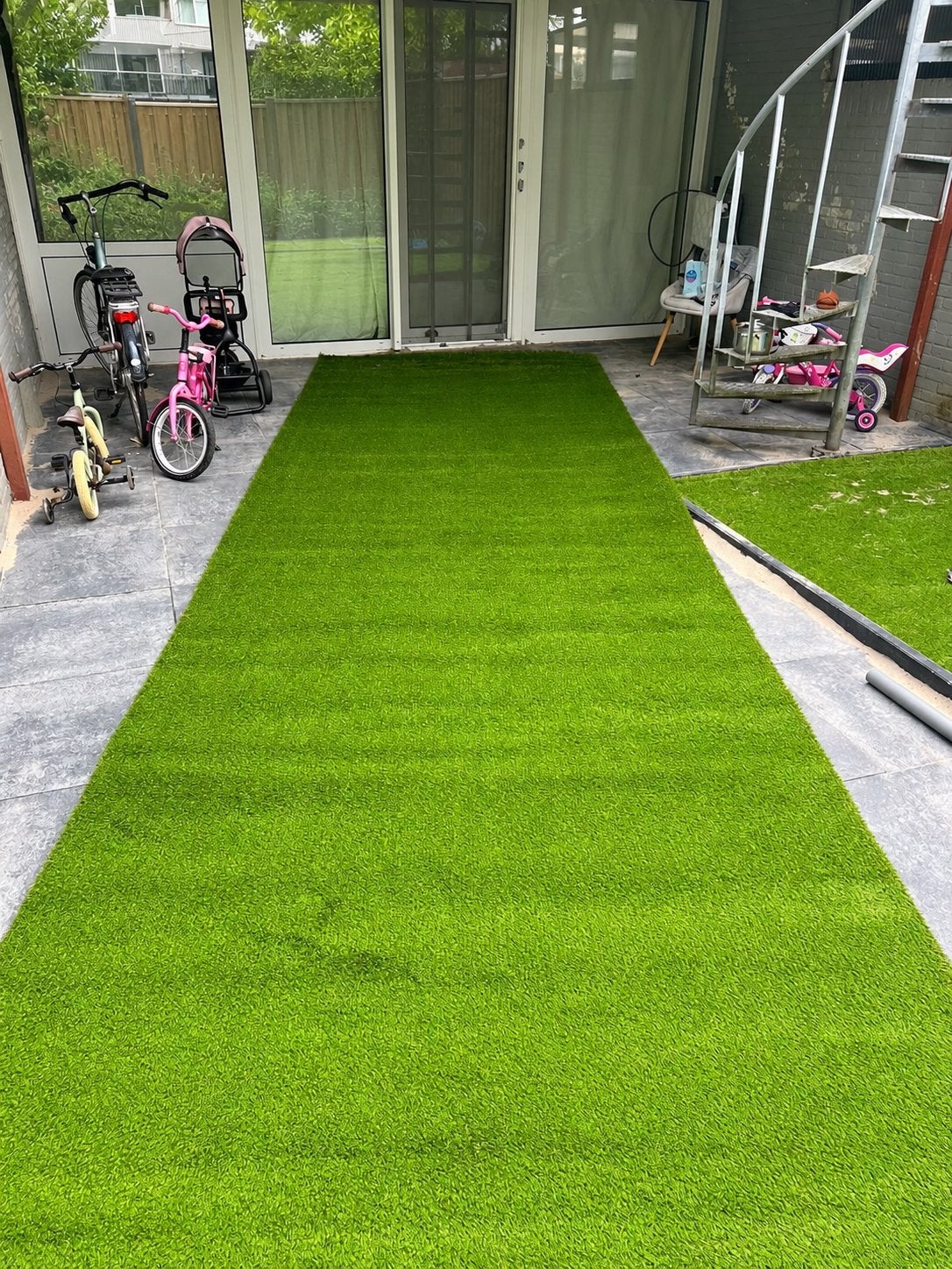 Kunstgras, Ophalen, Zo goed als nieuw, Minder dan 10 m²