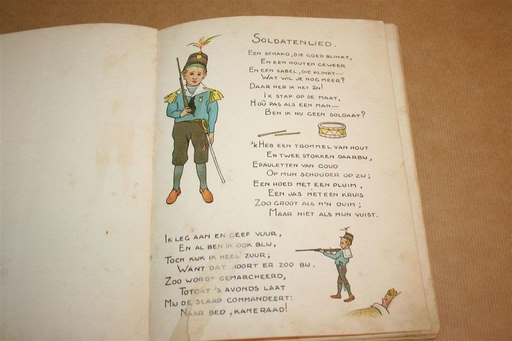 Daar zaten zeven kikkertjes al in een boerensloot, Ophalen of Verzenden, Gelezen