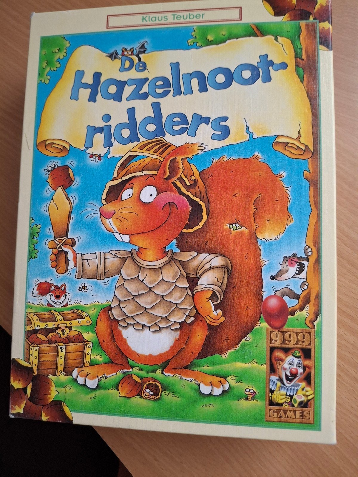 De Hazelnoot-ridders: Spannend bordspel voor het hele gezin, Drie of vier spelers, Ophalen of Verzenden, Gebruikt, 999 Games B.V.