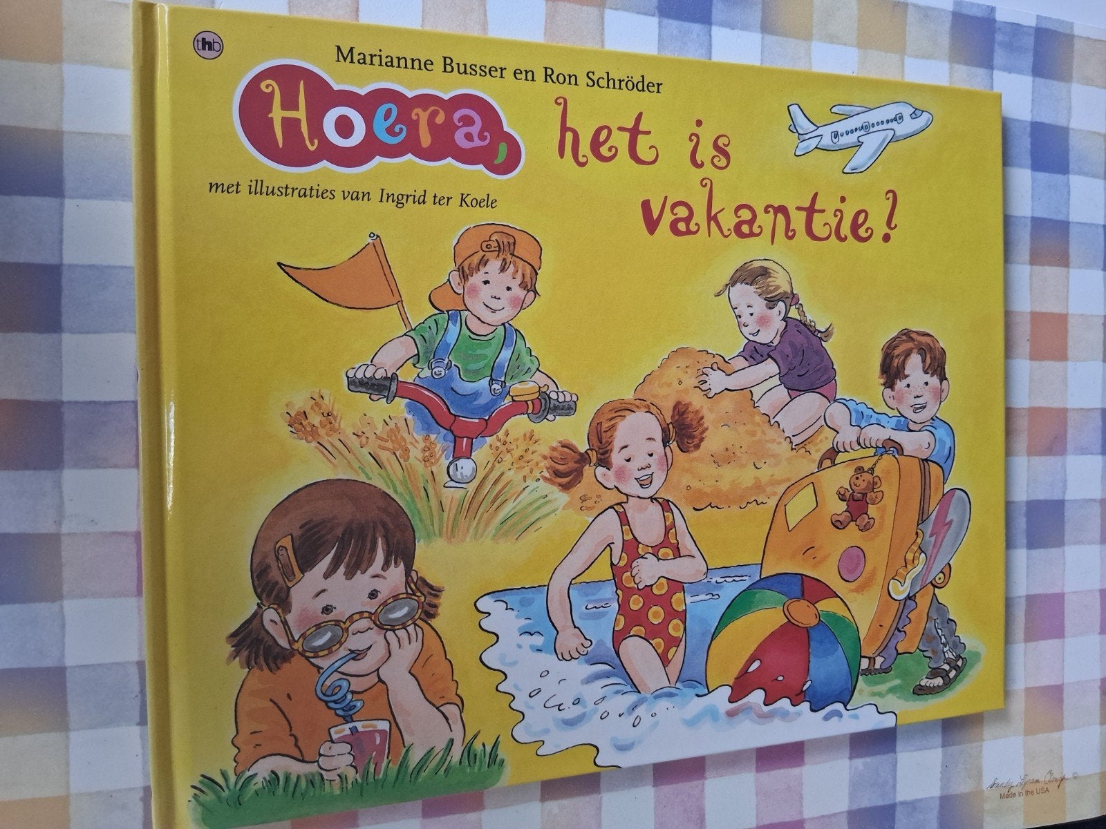 boek marianne busser - hoera, het is vakantie!, Ophalen of Verzenden, Gelezen, 3 tot 4 jaar
