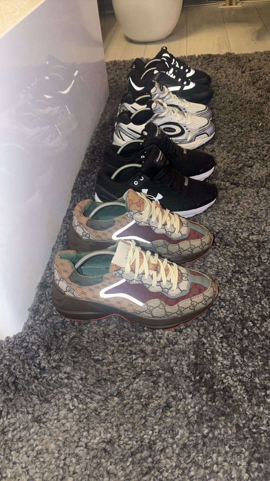 Diverse sneakers:  39,5/ 40  mag samen weg voor €600, Ophalen of Verzenden, Gedragen, Overige kleuren, Sneakers of Gympen