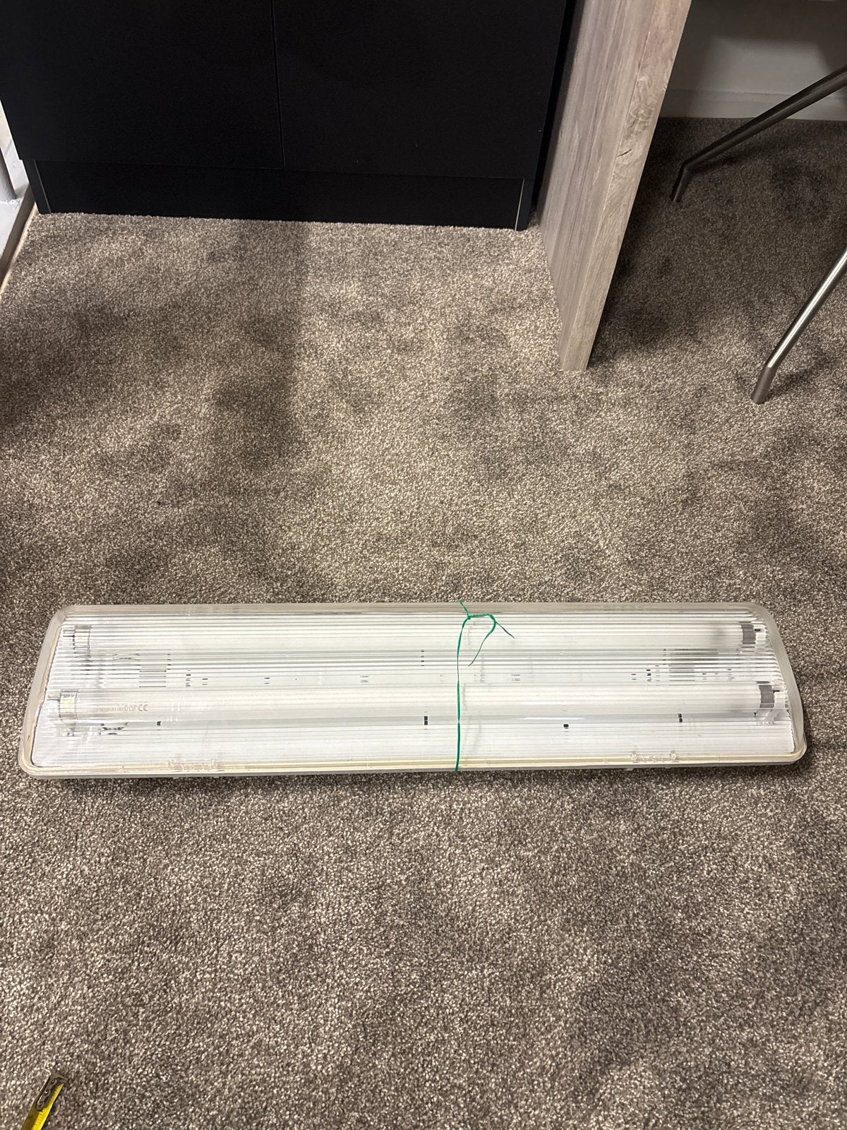TL-buis armatuur met 2 buizen 60cm, Gebruikt, G13 (TL), 60 watt of meer, Neutraal wit