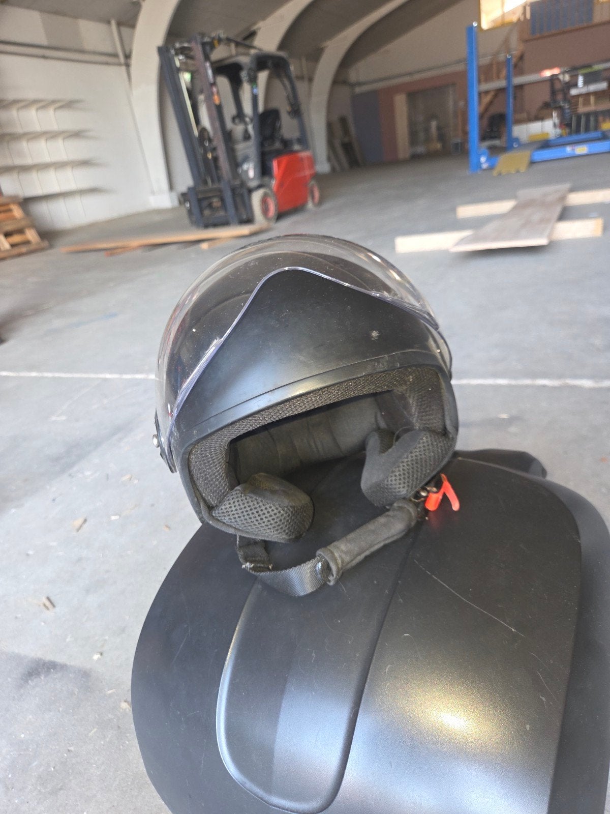 Zwarte scooterhelm maat L, Ophalen of Verzenden, Gebruikt, Large