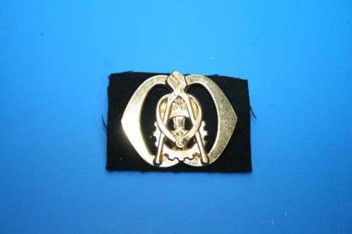 Baret embleem Technische dienst Landmacht SHF, Verzamelen, Militaria | Algemeen, Ophalen of Verzenden, Landmacht, Nederland, Embleem of Badge