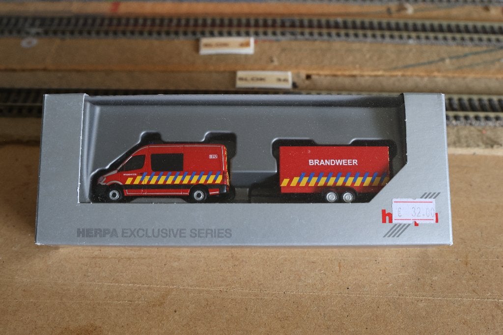 Herpa Brandweer België MB sprinter met aanhangwagen, Ophalen of Verzenden, Nieuw, Bus of Vrachtwagen, Herpa