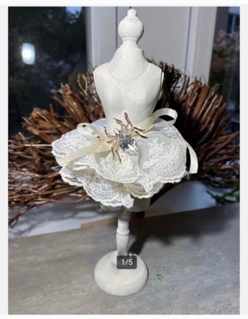 Toonbank Paspopje met Rok, gratis Broche Spin, mooi, Antiek en Kunst, Curiosa en Brocante, Ophalen of Verzenden