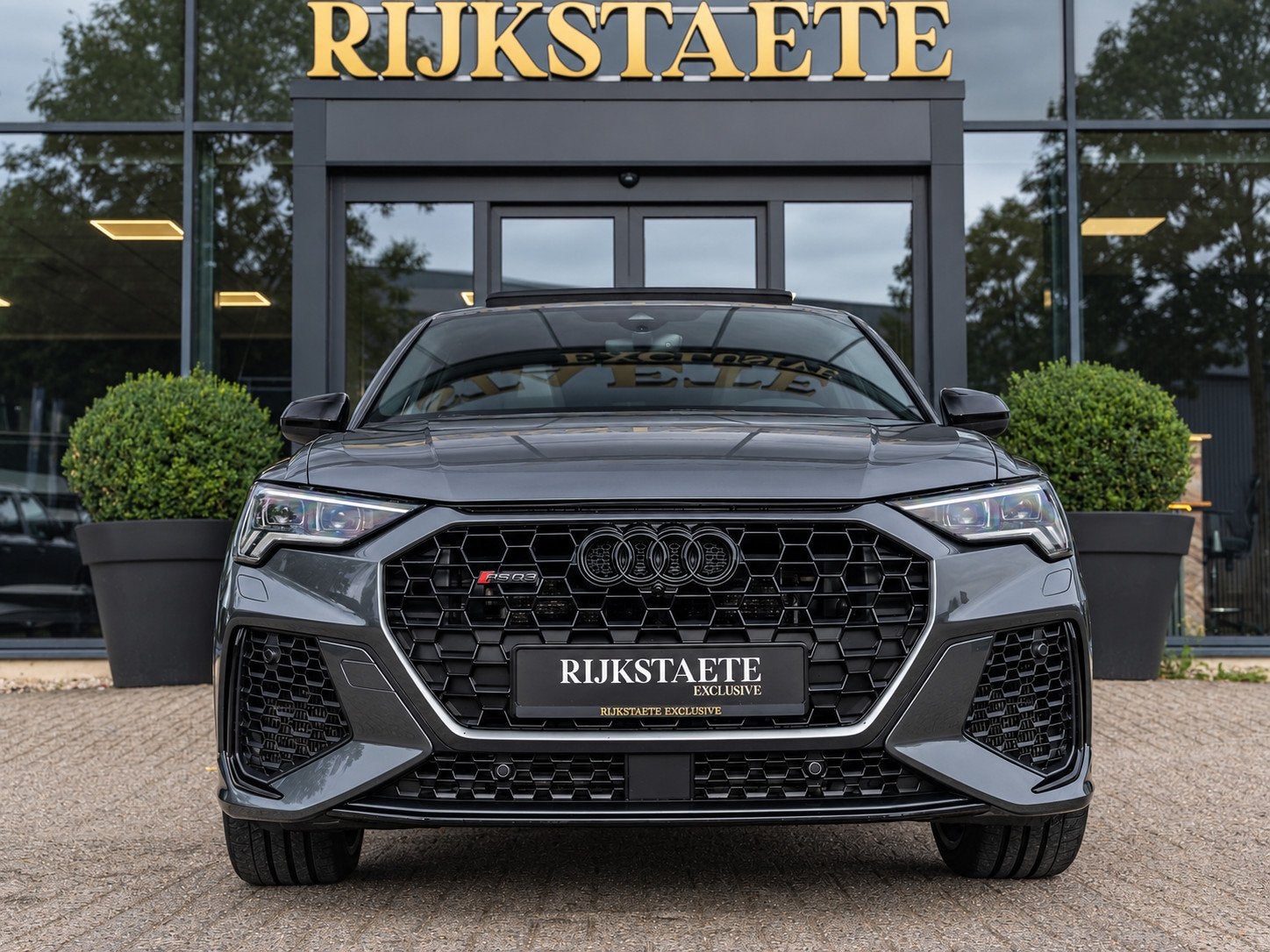 Foto 3 van Audi RSQ3 Sportback 2.5 TFSI Quattro|PANO|SONOS|CAM|ACC|21''