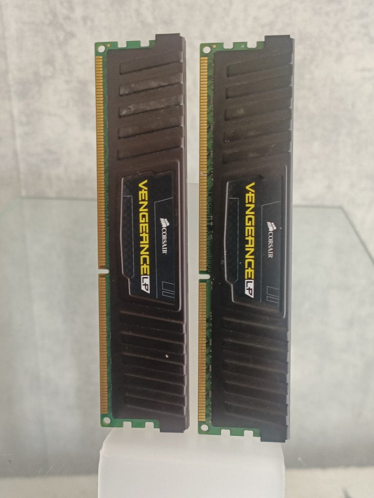 Vengeance 8GB Dual Channel DDR3 Memory Kit 2x4GB, 8 GB, DDR3, Ophalen of Verzenden, Zo goed als nieuw