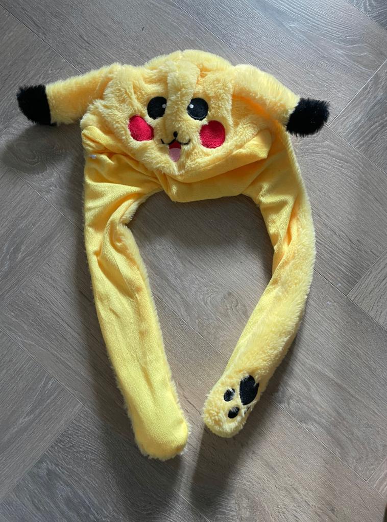 Pikachu muts met bewegende oren – Pokémon anime cosplay, Ophalen of Verzenden, Nieuw, Overige typen