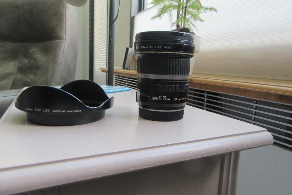 Canon Efs 10-22 mm 3.5-4.5 usm, Audio, Tv en Foto, Fotografie | Lenzen en Objectieven, Ophalen of Verzenden, Zo goed als nieuw