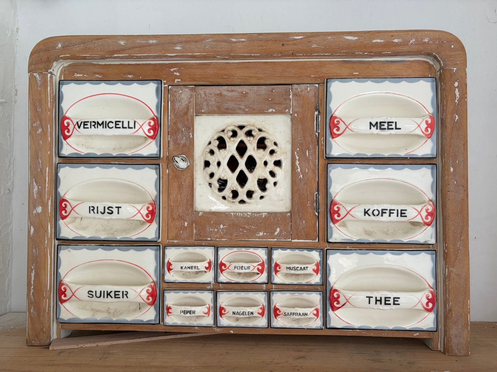 Antieke kruidenkast met porseleinen laden, Ophalen of Verzenden