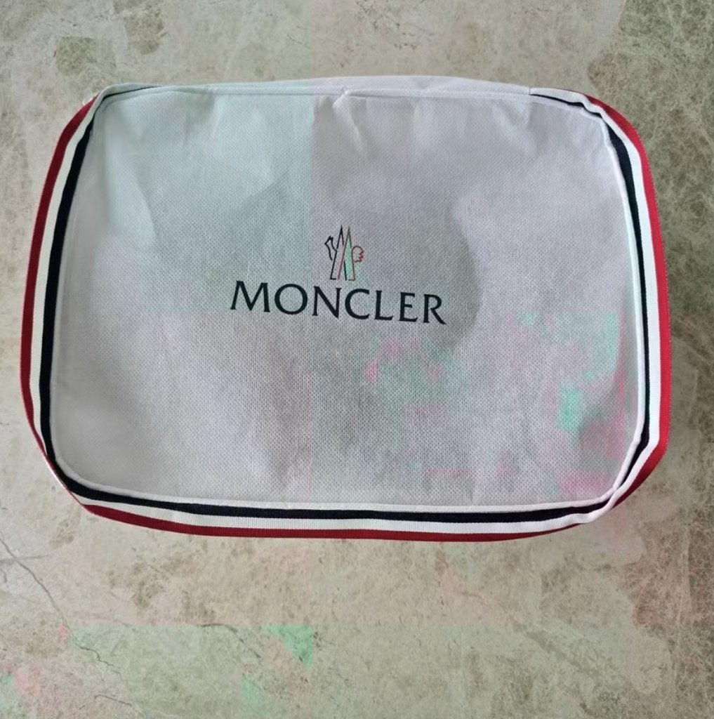 Moncler Pet Zwart 2026, Moncler, Pet, Gedragen, One size fits all