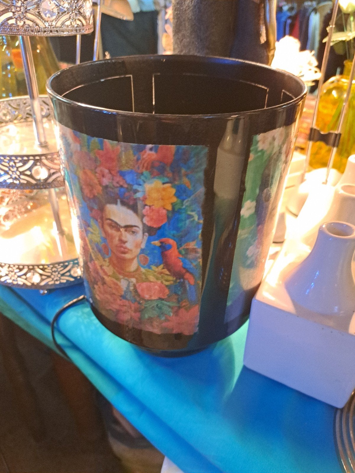 Frida Kahlo Bloempot - Uniek Design, Ophalen, Kunststof, Gebruikt, Minder dan 60 cm