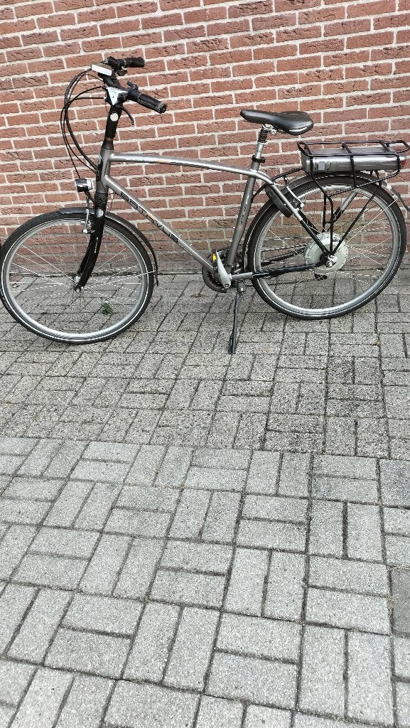 Batavus E- bike fiets  voor de loop of sloop , accu is stuk., Ophalen, Gebruikt