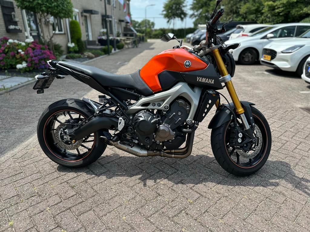 Yamaha MT09 ABS 2014 Akrapovic | Lage kilometer stand, Motoren, Motorrijbewijs A, Gebruikt, Particulier, Meer dan 35 kW