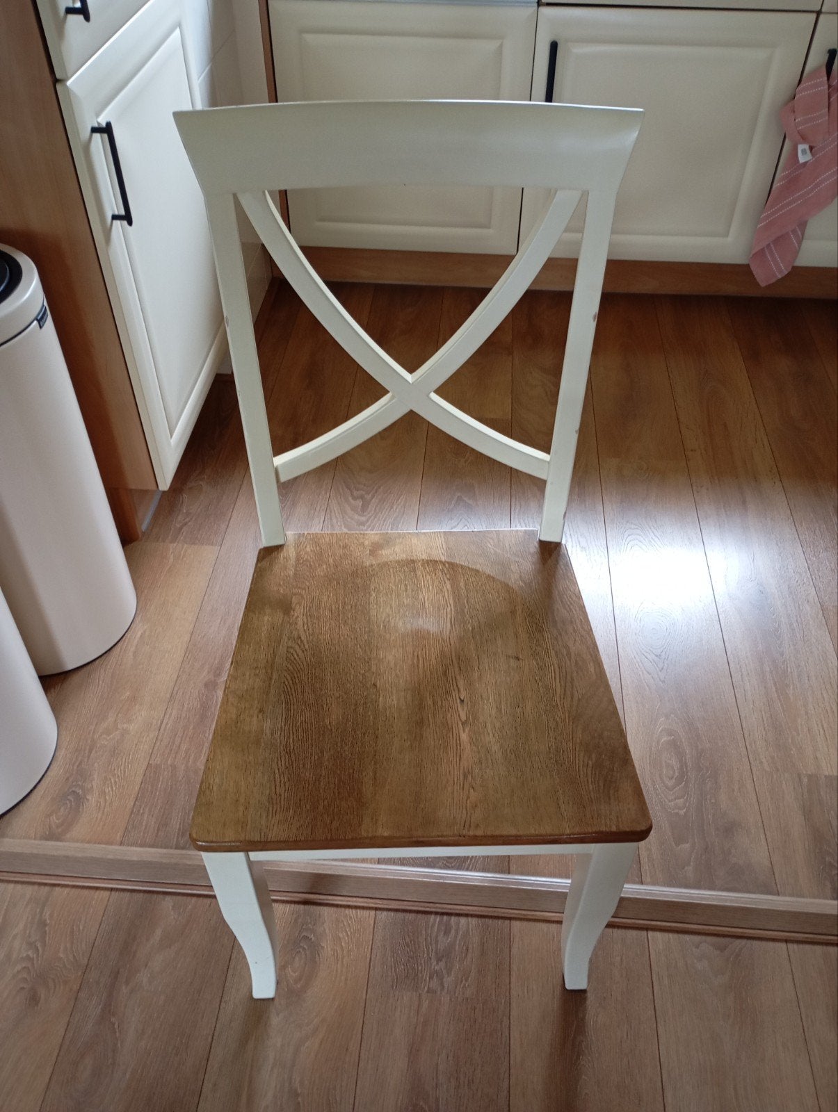 4 Witte houten eetkamerstoel met houten zitting, Huis en Inrichting, Ophalen, Gebruikt, Wit, Vier
